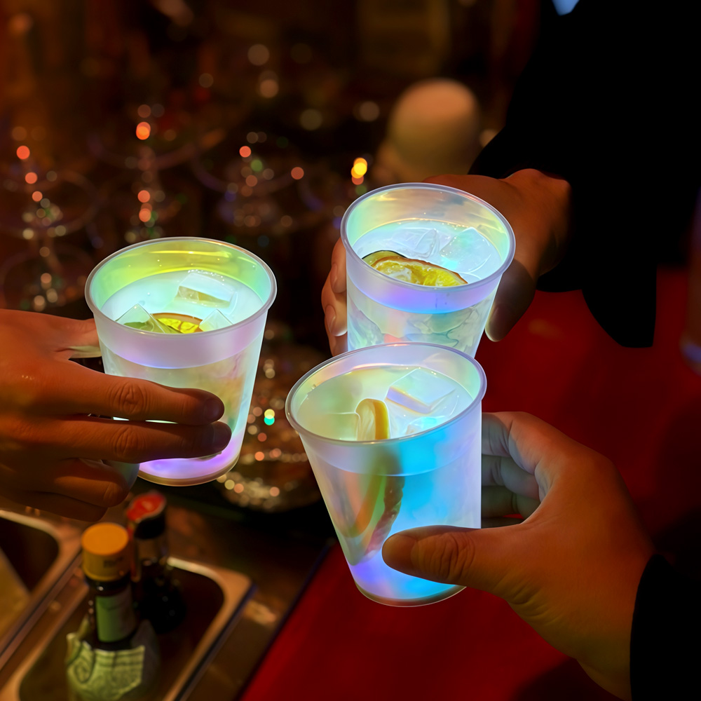 Vasos LED que brillan en la os - Glow In The Dark Party Glasses reseña y precio